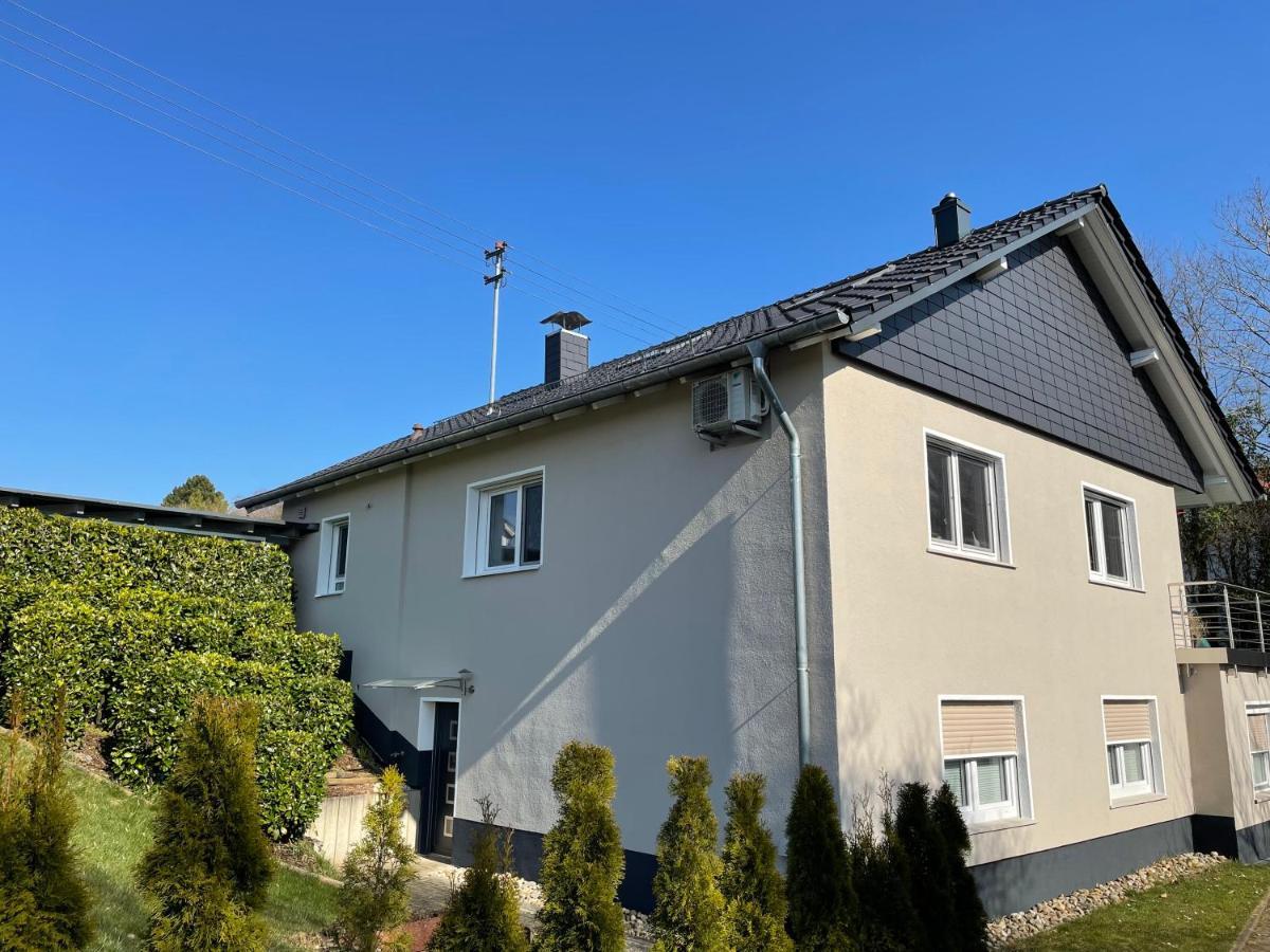 Kleine Auszeit Ferienwohnung Nahe Bosenbergklinik Mit Parkplatz, Haustiere Willkommen Sankt Wendel Exterior foto